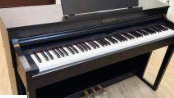 Đàn Piano Yamaha CLP440