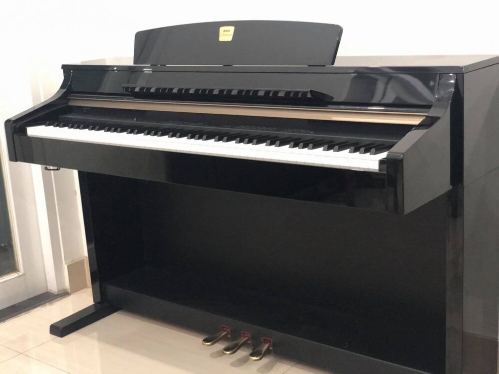 Đàn Piano Yamaha CLP330 - Ảnh 2