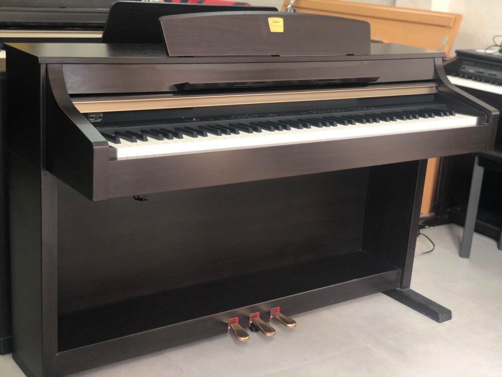 Đàn Piano Yamaha CLP330 - Ảnh 4