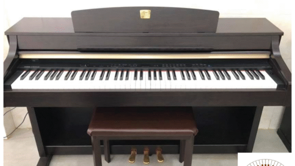 Đàn Piano Yamaha CLP330