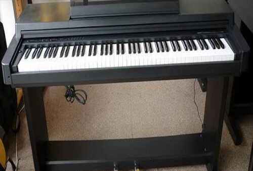 large.yamaha clp 5501 1