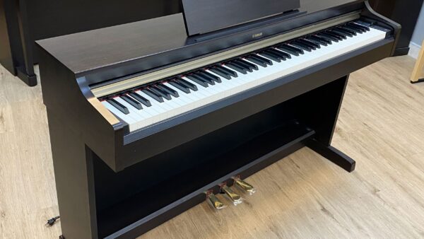 yamaha ydp 162 8 scaled 1