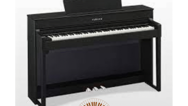Đàn Piano Yamaha CLP 575
