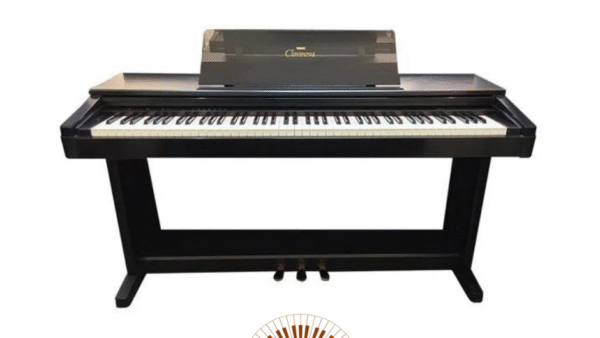 Đàn Piano Yamaha CLP 570