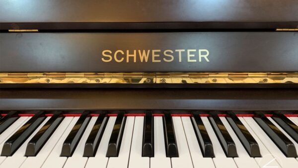 piano schwester 1